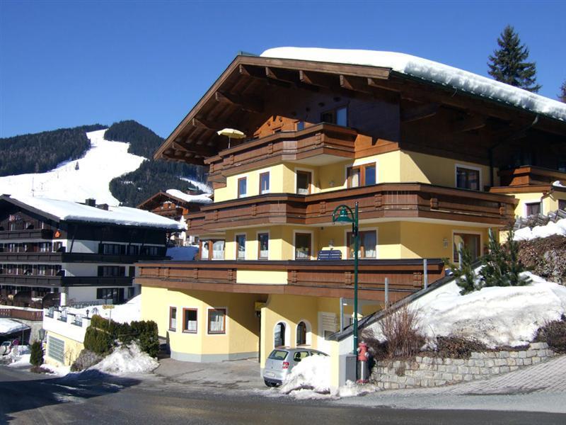 Landhaus Andrea Saalbach-Hinterglemm Bagian luar foto
